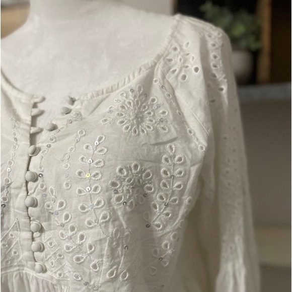 Free People Sea of Love Blouse Ivory NWOT Boho Eyelet Bell Sleeve - Picture 4 of 11